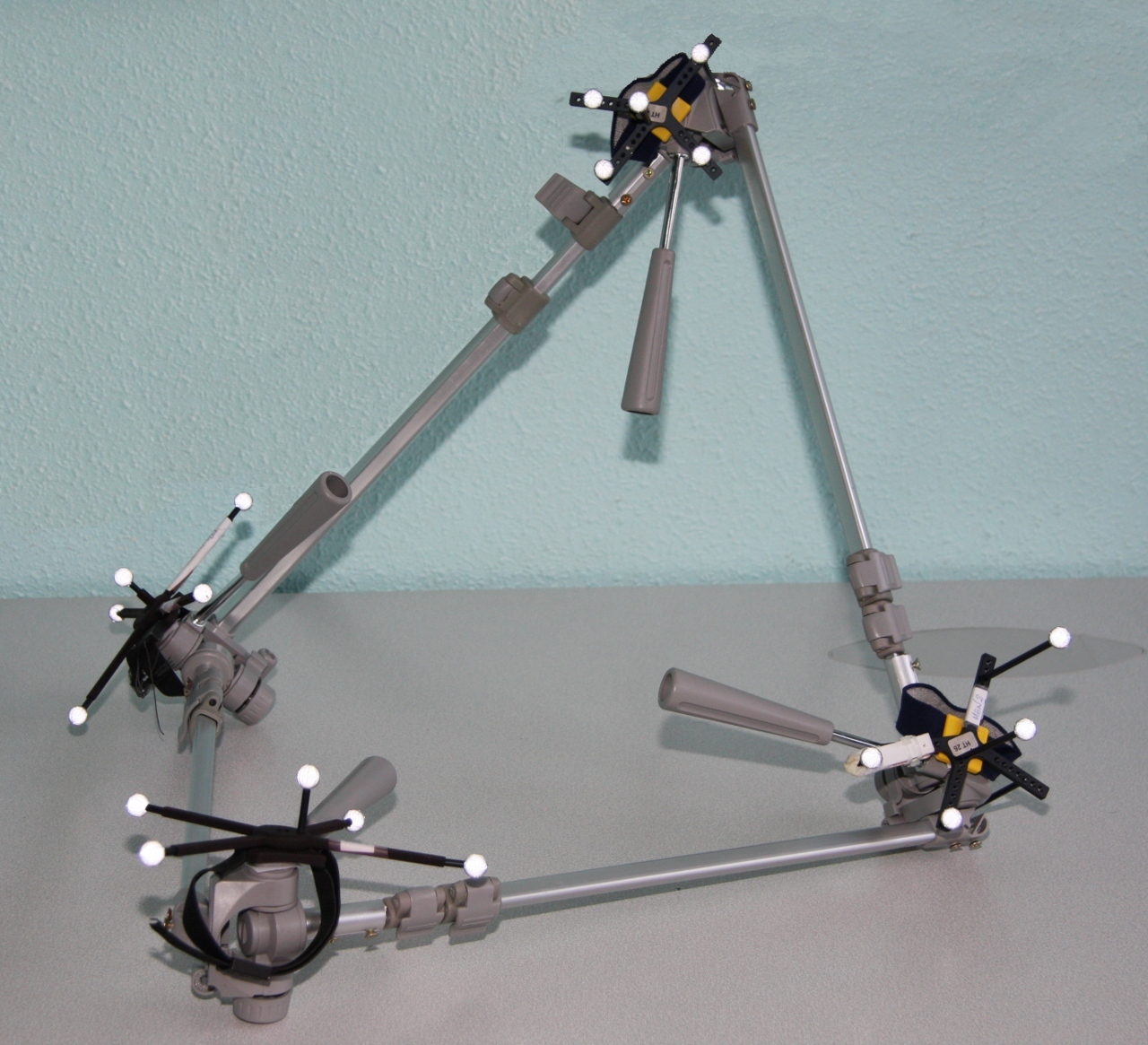 RTD-4 in a tetrahedral configuration